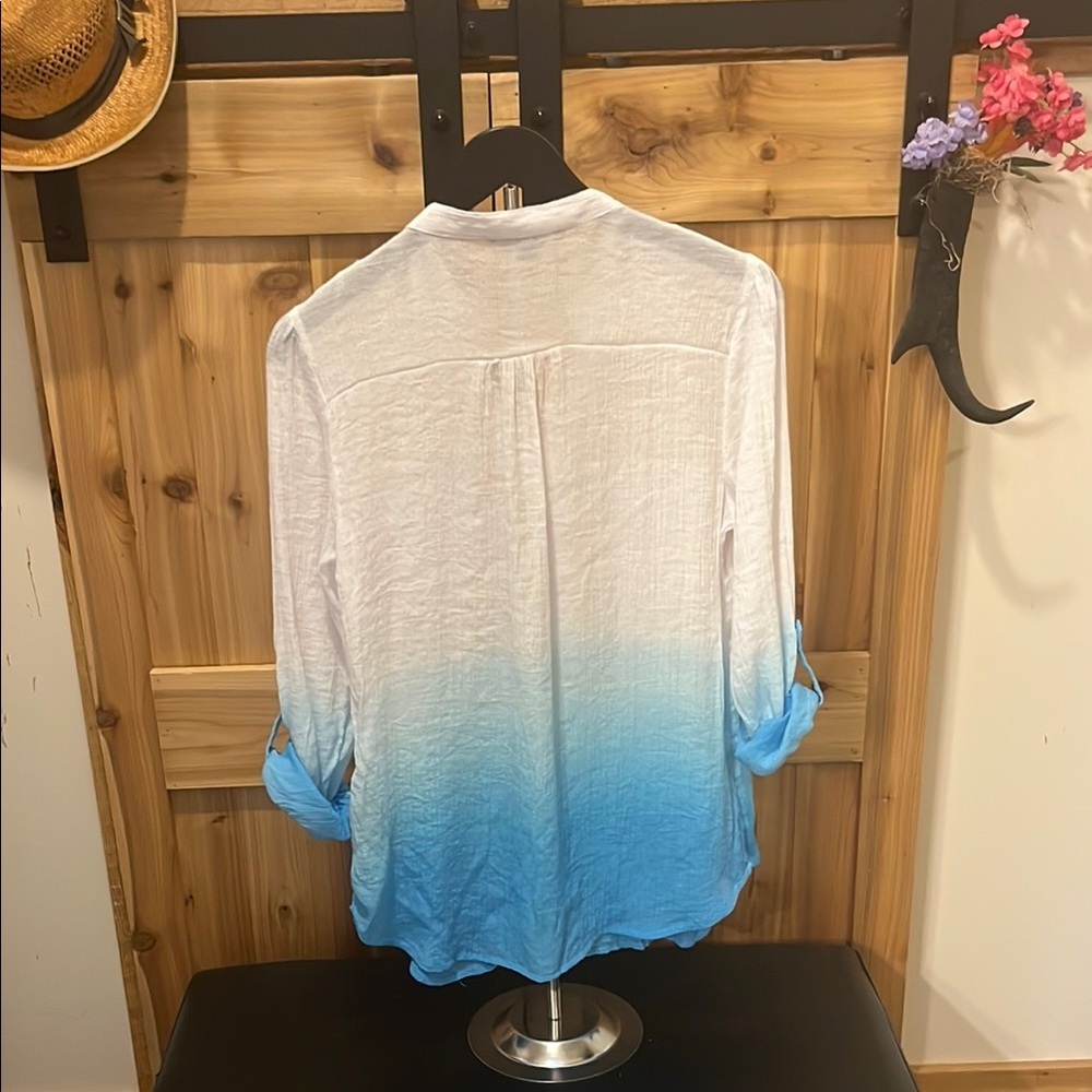 Zac & Rachel White and Blue Relaxed Blouse with Mandarin Collar - Picture 7 of 9